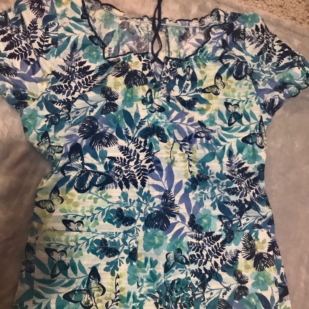 Scrub Set - Picture 2 of 5